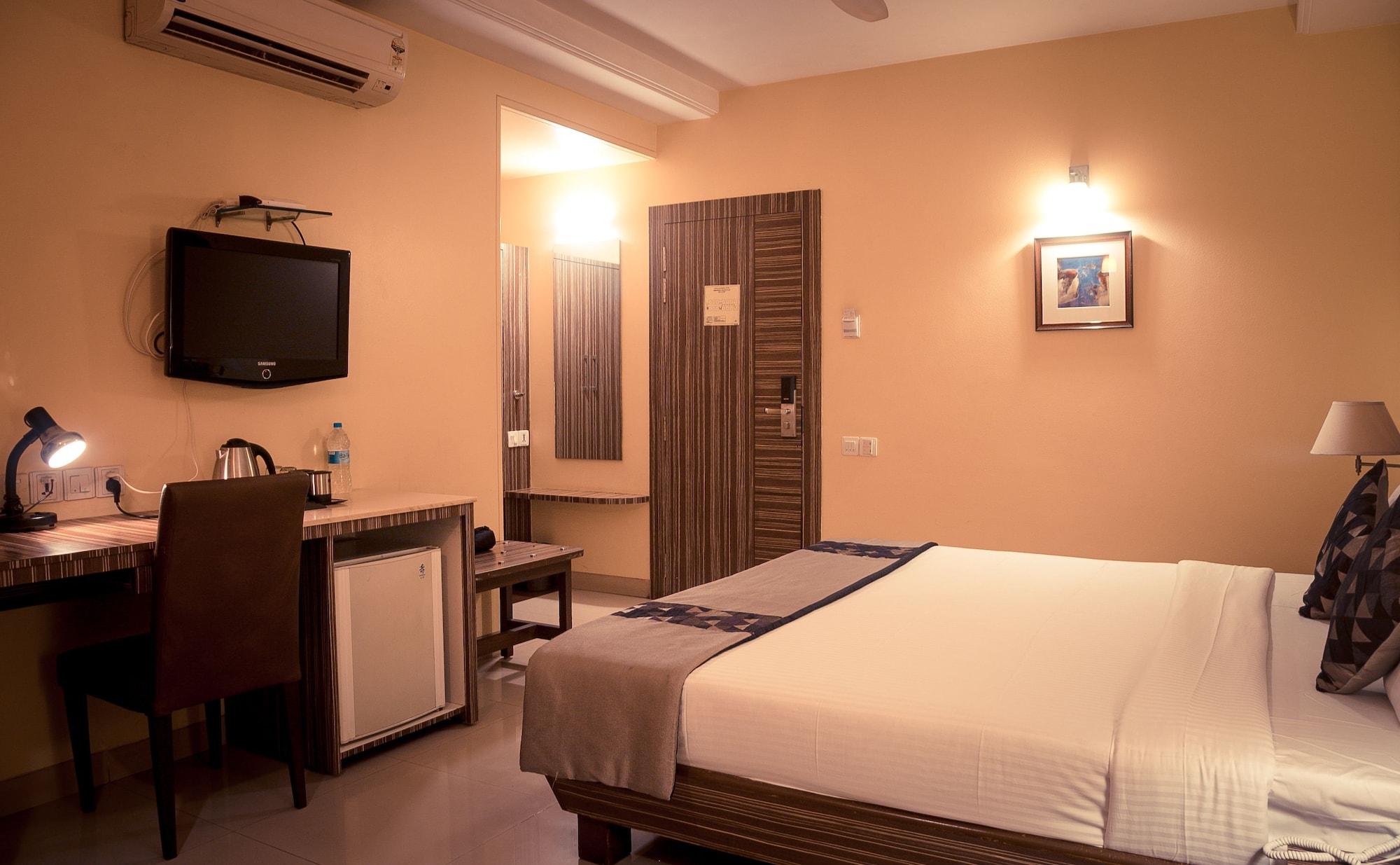 Kapila Business Hotel Pune Esterno foto
