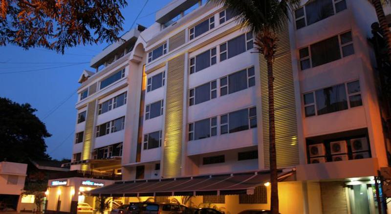 Kapila Business Hotel Pune Esterno foto