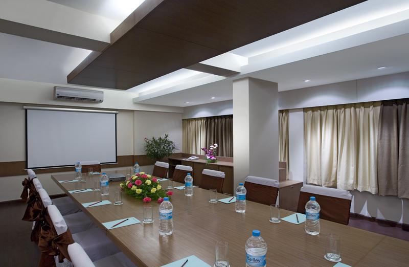Kapila Business Hotel Pune Esterno foto