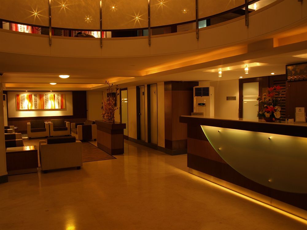 Kapila Business Hotel Pune Esterno foto