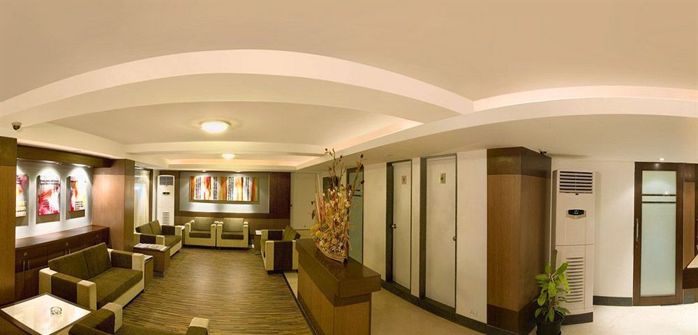 Kapila Business Hotel Pune Esterno foto