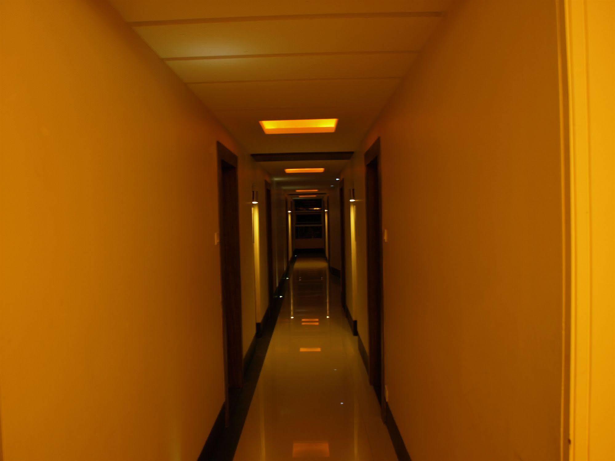 Kapila Business Hotel Pune Esterno foto