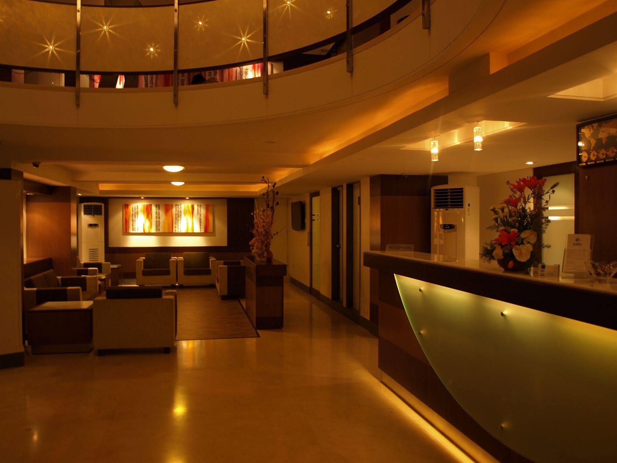 Kapila Business Hotel Pune Esterno foto
